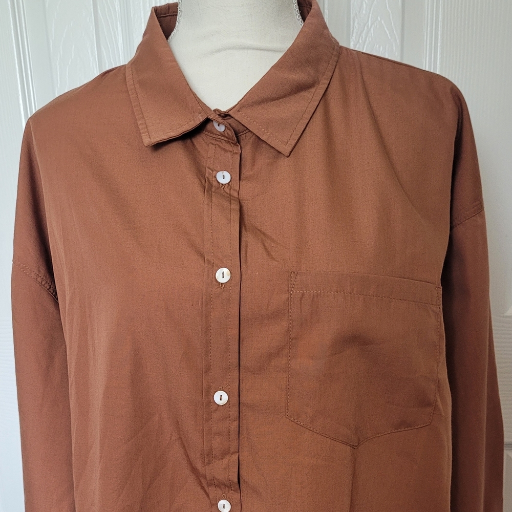 NWT. Women's Wishlist apparel Brown Long Sleeve button down shirt size Large - Picture 2 of 8